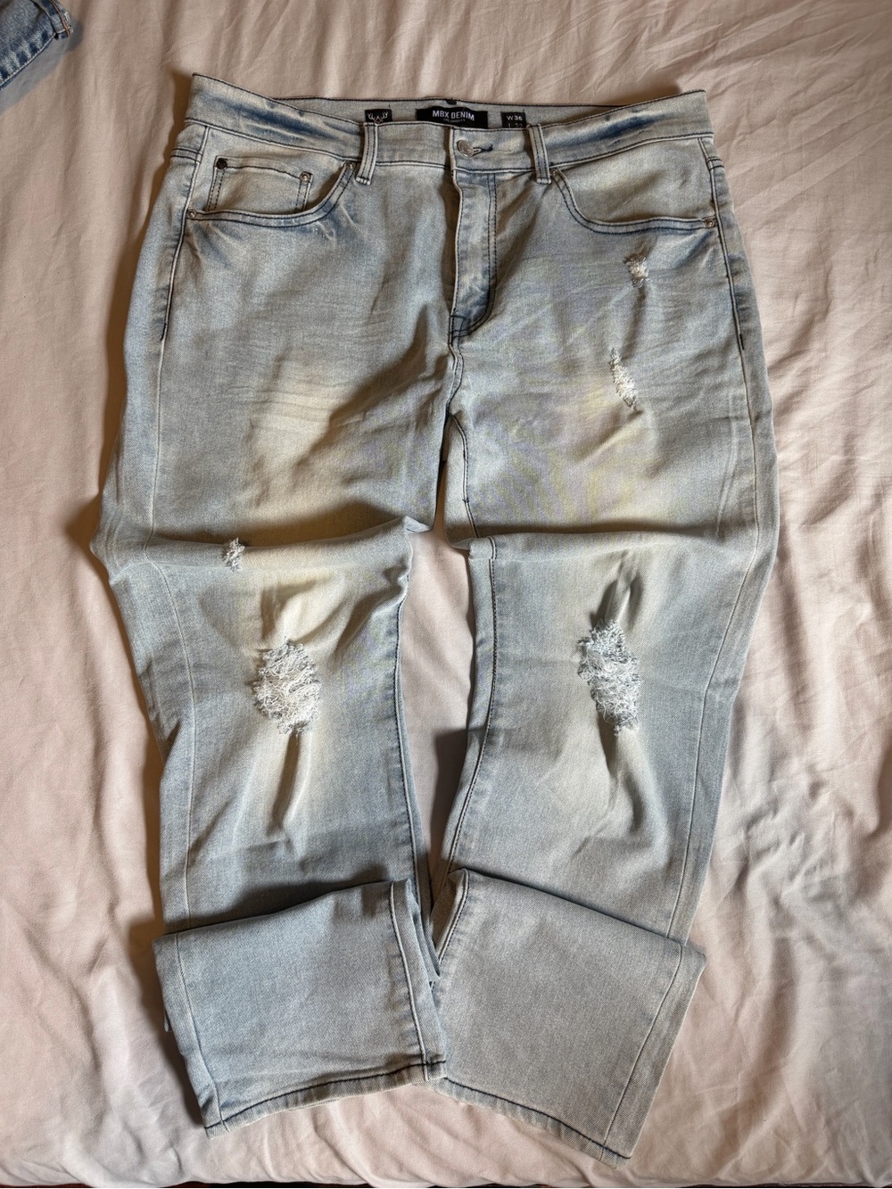 Men's Light Wash Distressed Jeans